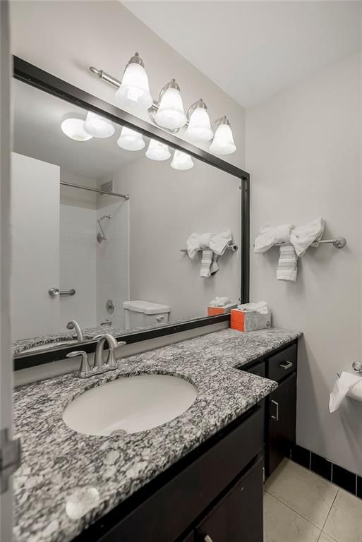 333 W Meyer Boulevard — photo 13