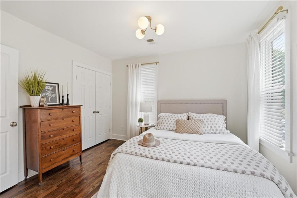 1643 Jefferson Street — photo 30