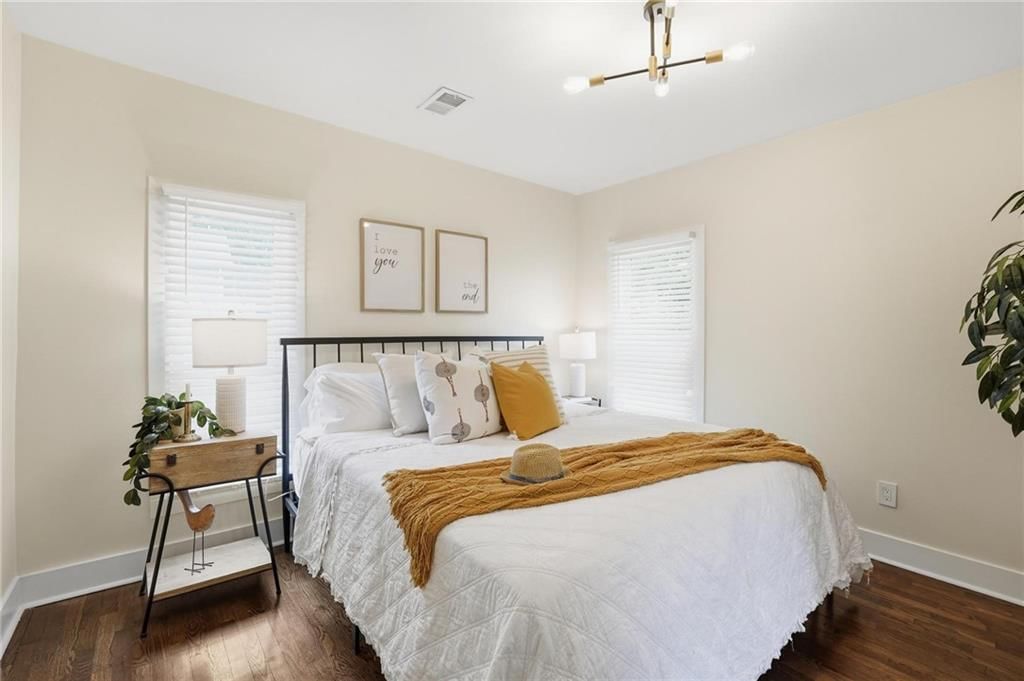 1643 Jefferson Street — photo 35