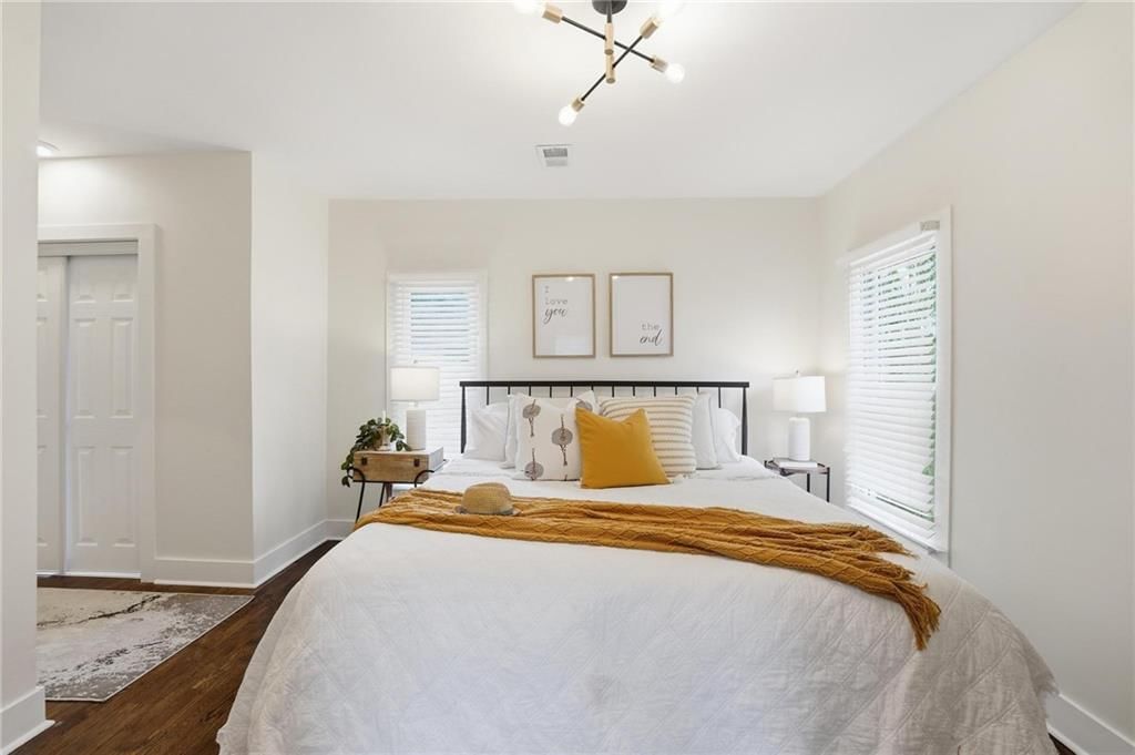 1643 Jefferson Street — photo 37