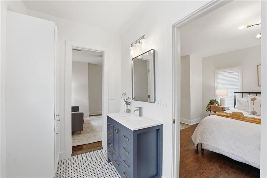 1643 Jefferson Street — photo 40