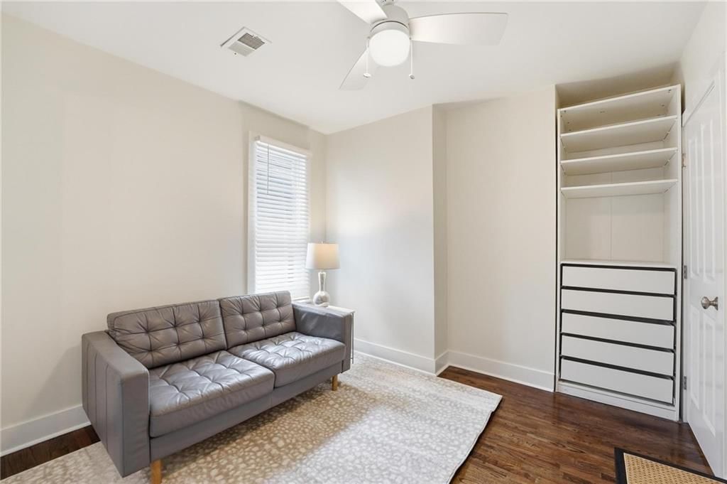 1643 Jefferson Street — photo 43