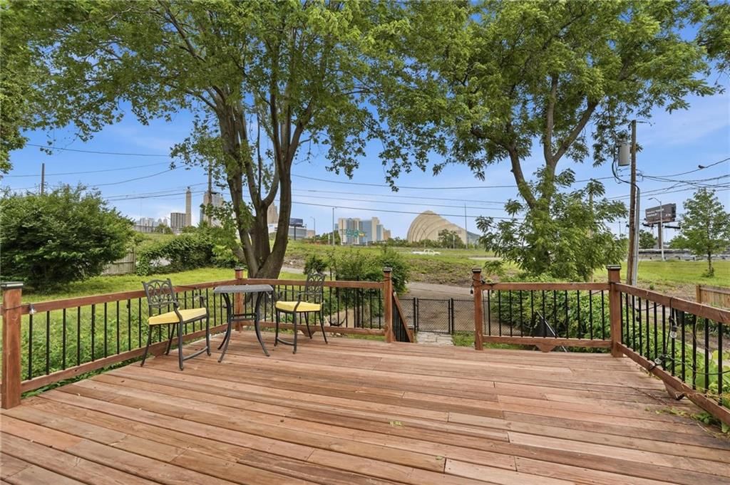 1643 Jefferson Street — photo 47