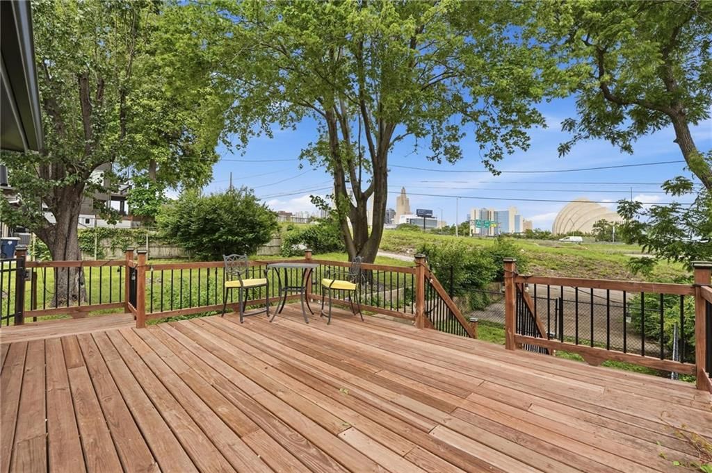 1643 Jefferson Street — photo 49