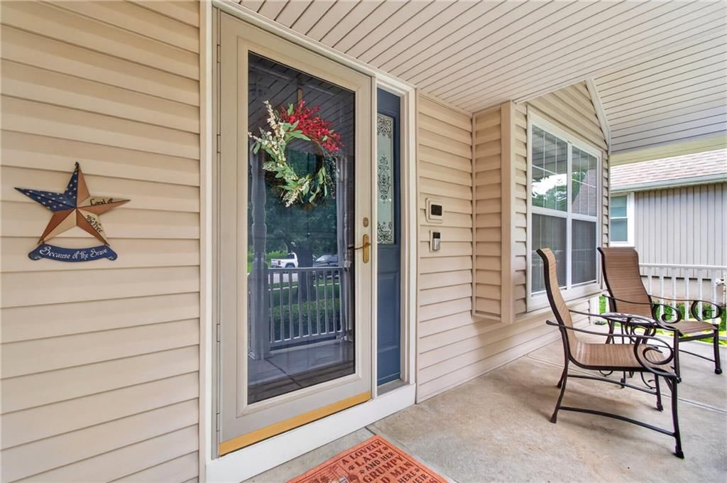 212 SE Bingham Drive — photo 4