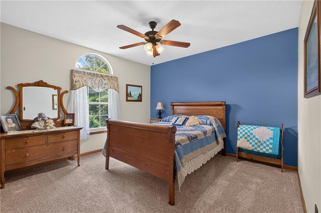 212 SE Bingham Drive — photo 28