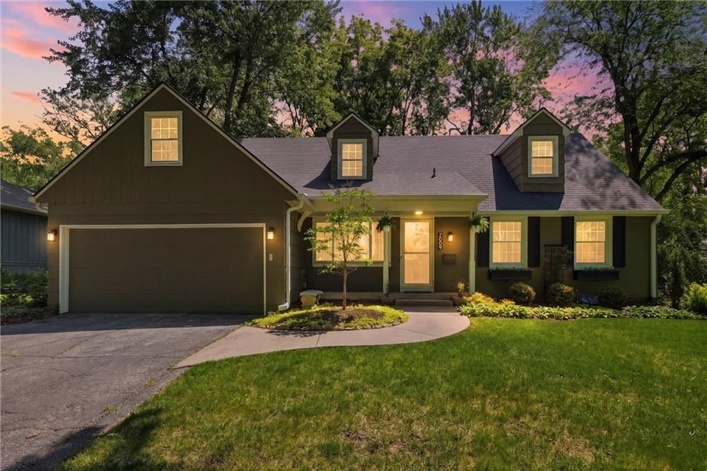 7909 Outlook Lane — photo 2