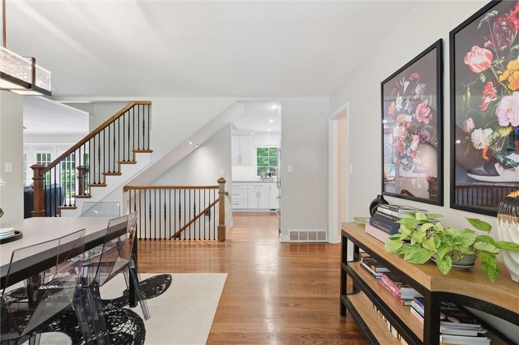 7909 Outlook Lane — photo 6