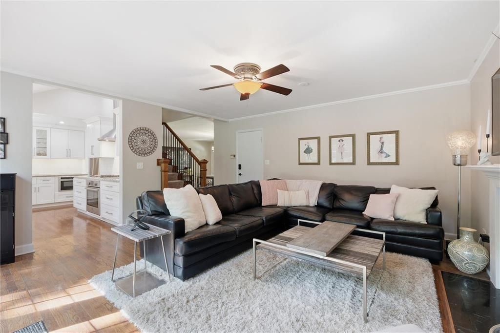 7909 Outlook Lane — photo 10