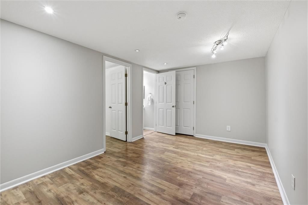 7909 Outlook Lane — photo 35