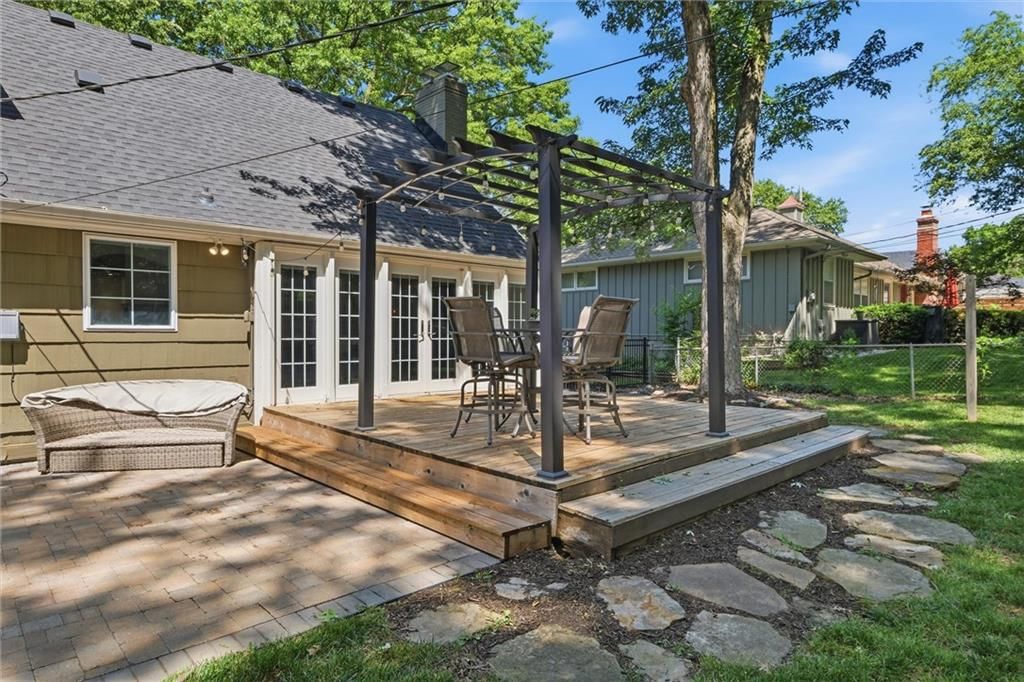 7909 Outlook Lane — photo 39
