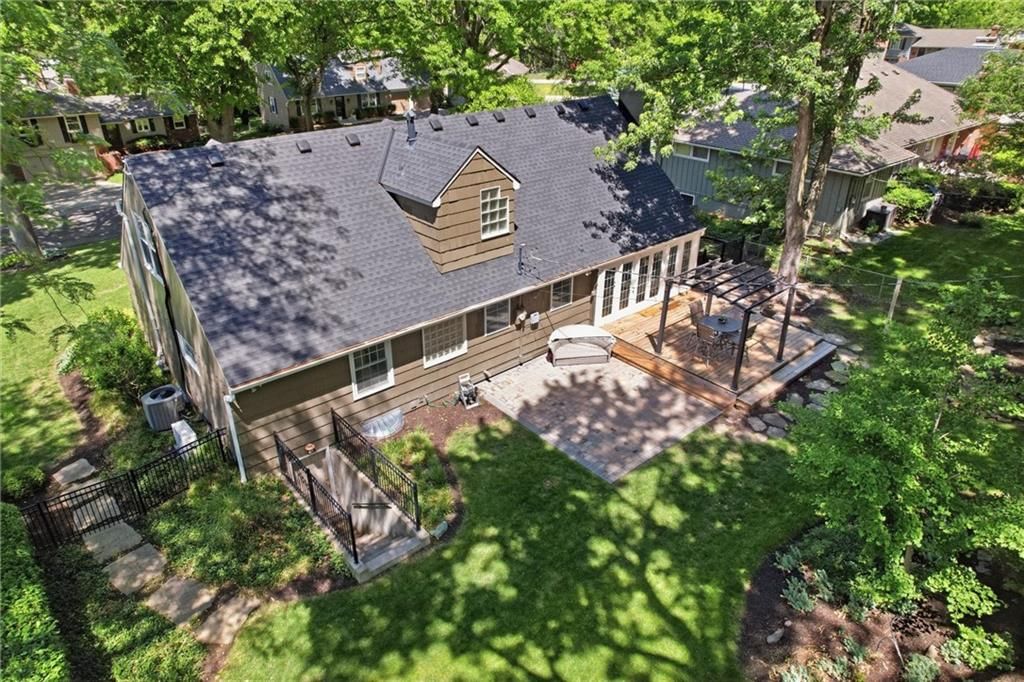 7909 Outlook Lane — photo 44