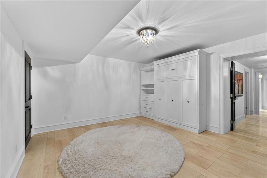 4627 Jarboe Street — photo 14