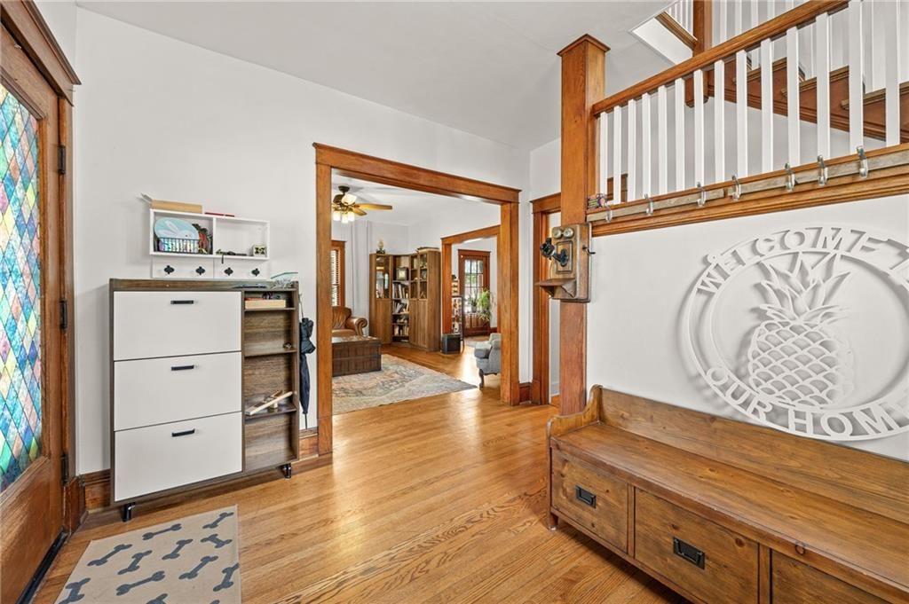 601 NE Douglas Street — photo 19