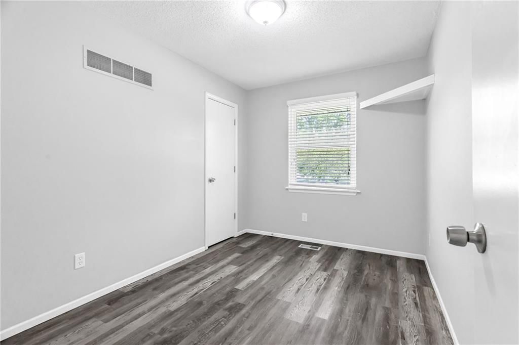 4012 S Marshall Drive — photo 23