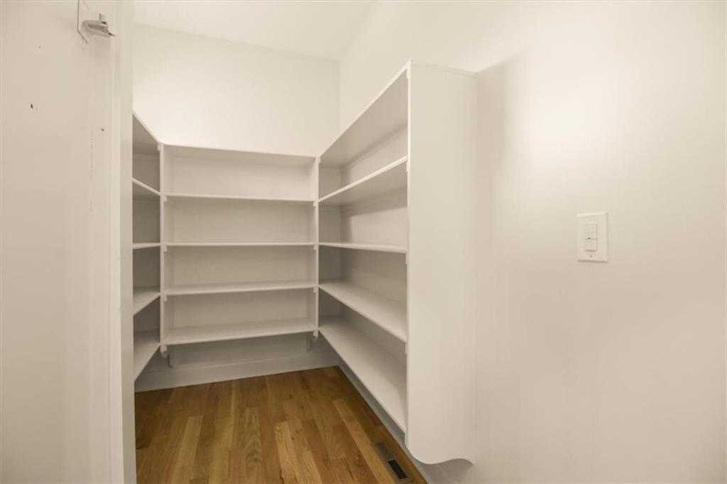 1854 NE Park Ridge Drive — photo 12
