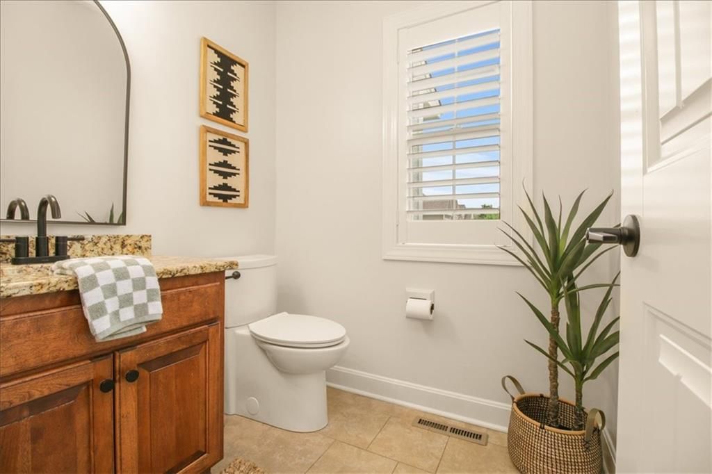 1854 NE Park Ridge Drive — photo 15
