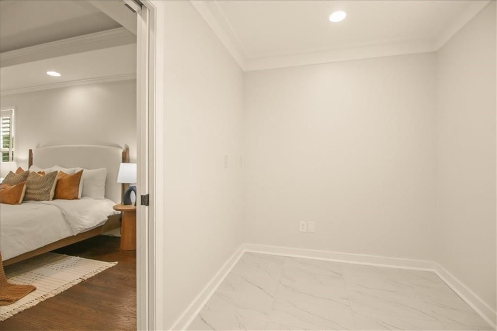 1854 NE Park Ridge Drive — photo 24
