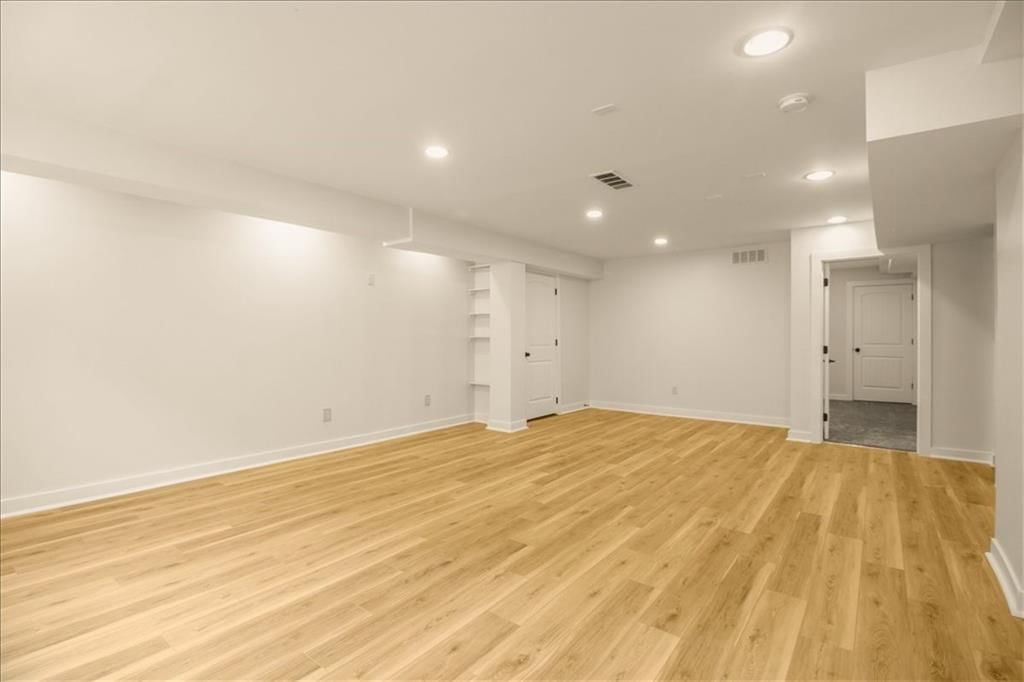 1854 NE Park Ridge Drive — photo 29