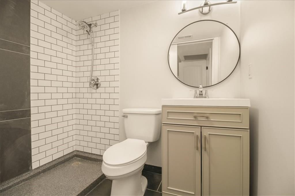 1854 NE Park Ridge Drive — photo 32