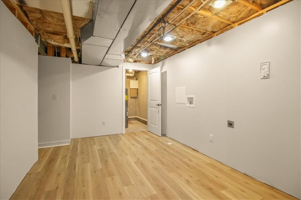 1854 NE Park Ridge Drive — photo 34