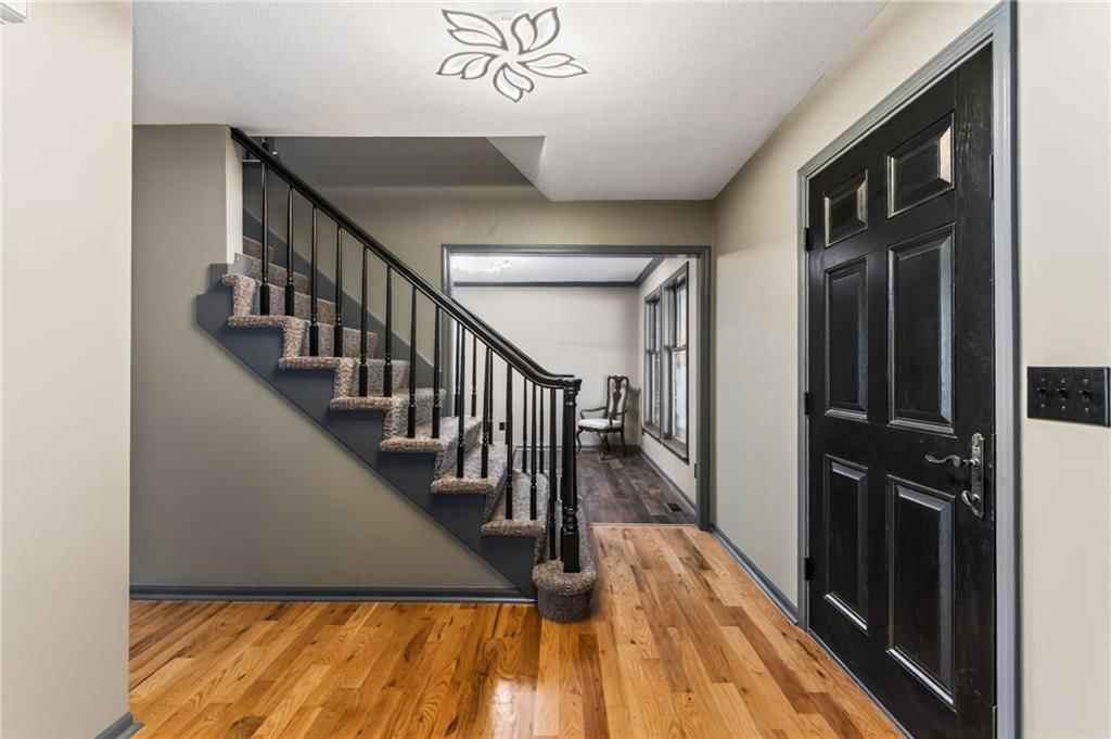 8714 N Troost Avenue — photo 15