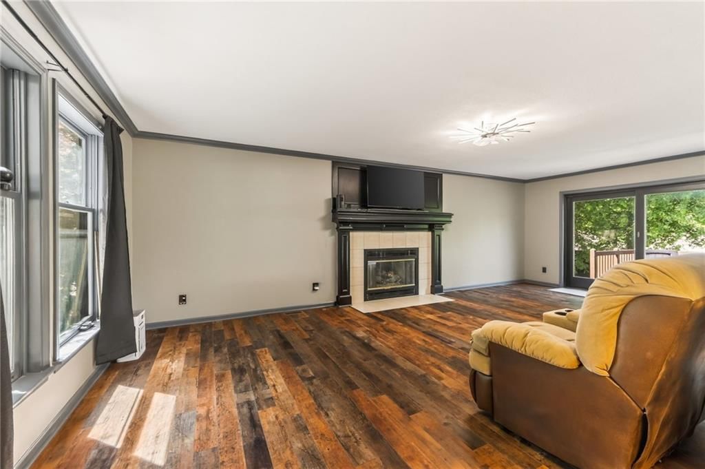 8714 N Troost Avenue — photo 18