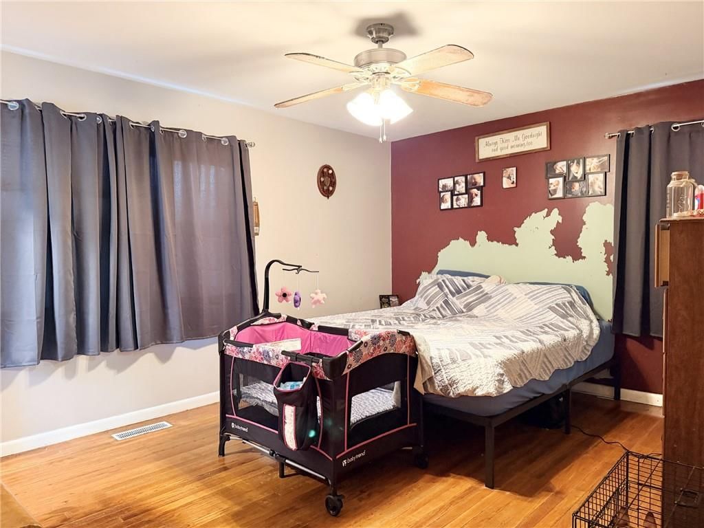 704 E 7th Street — photo 10