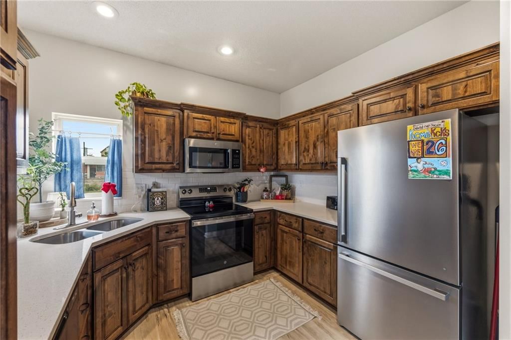 702 Everett Avenue — photo 19