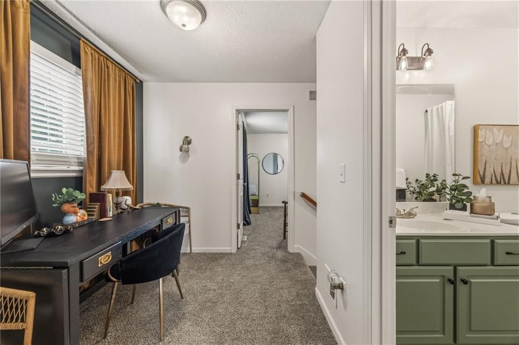 702 Everett Avenue — photo 36