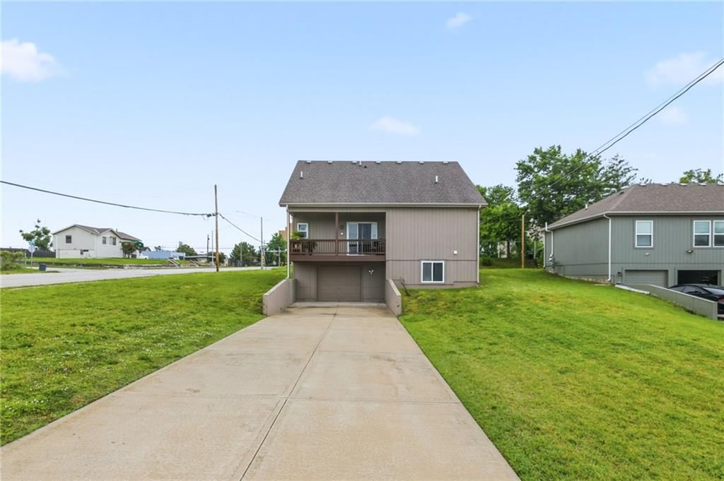 702 Everett Avenue — photo 59