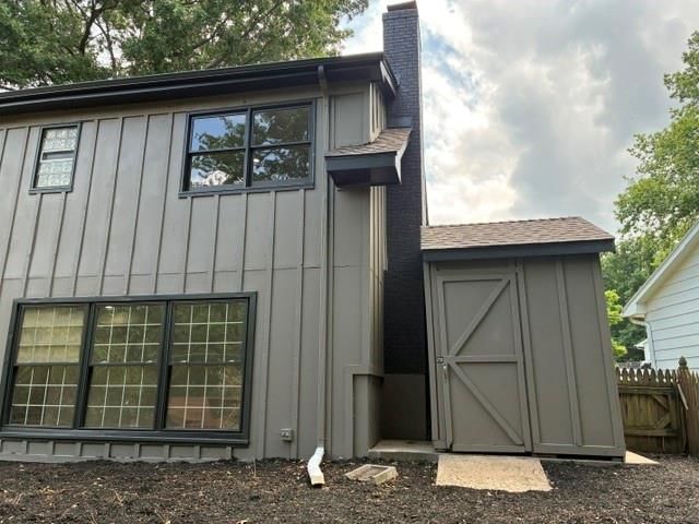 6807 Lakeshore Drive — photo 4