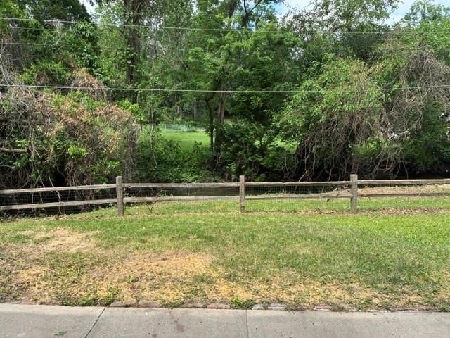 6807 Lakeshore Drive — photo 9