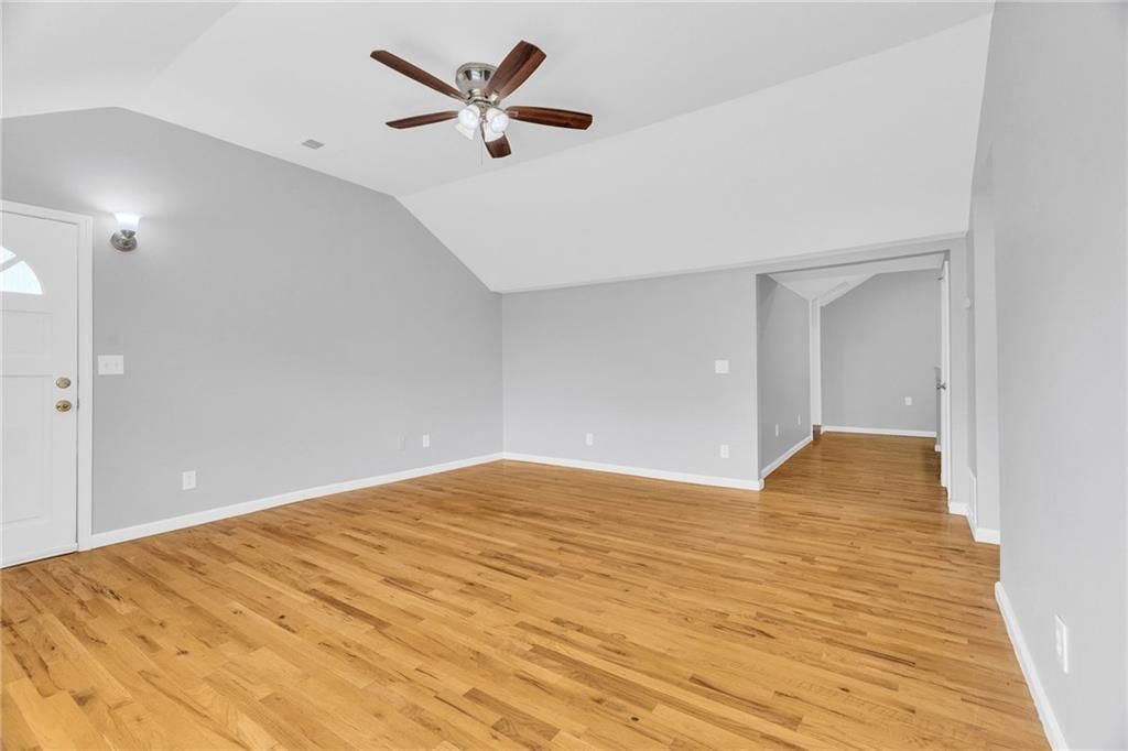 6605 N Edison Avenue — photo 5