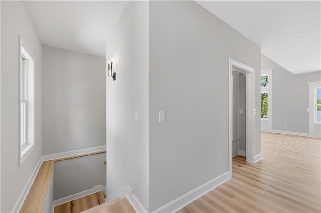 77 Lakeway Lane — photo 5