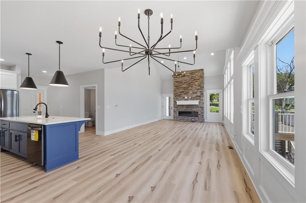 77 Lakeway Lane — photo 14