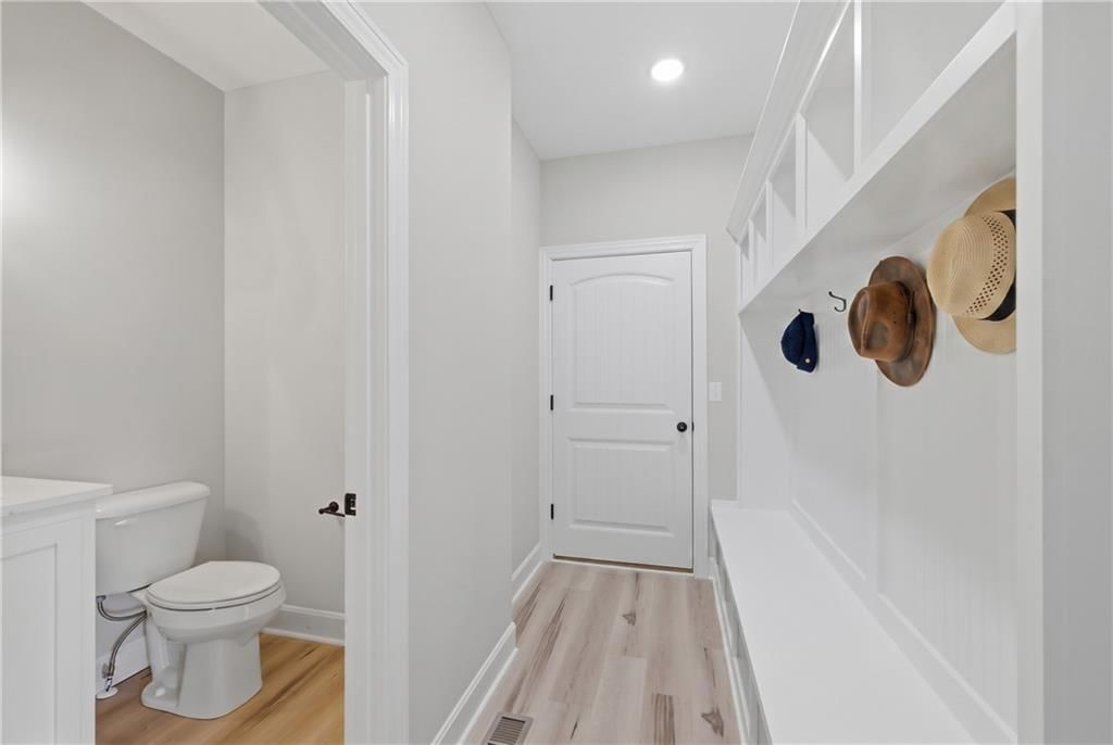 77 Lakeway Lane — photo 21