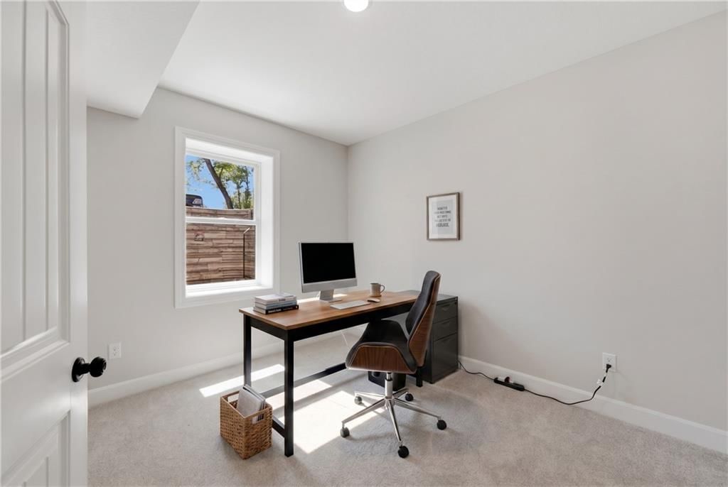 77 Lakeway Lane — photo 33