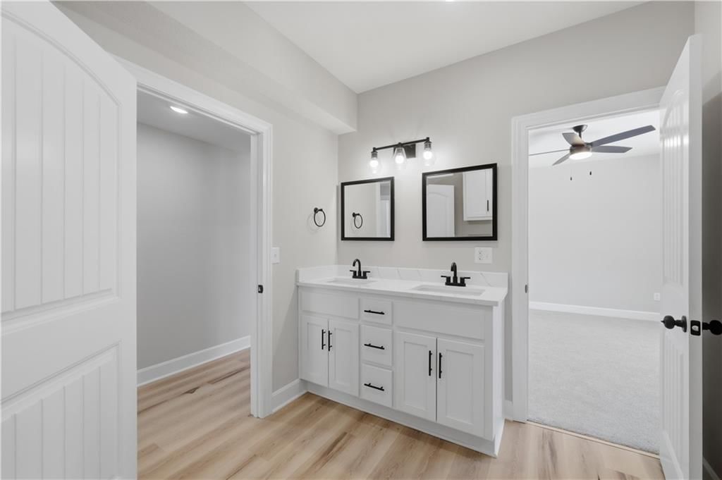 77 Lakeway Lane — photo 42