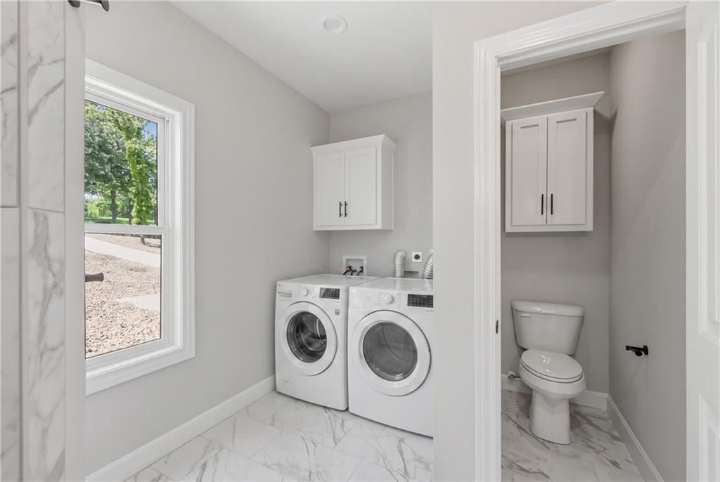 77 Lakeway Lane — photo 44