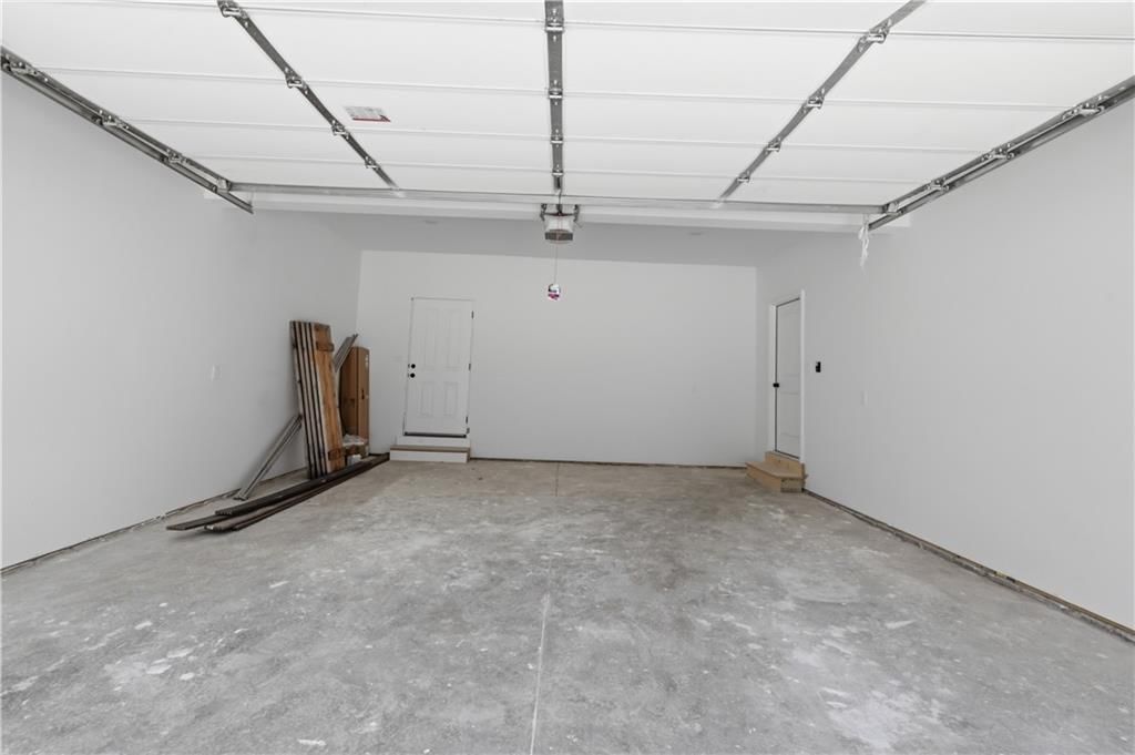 77 Lakeway Lane — photo 59