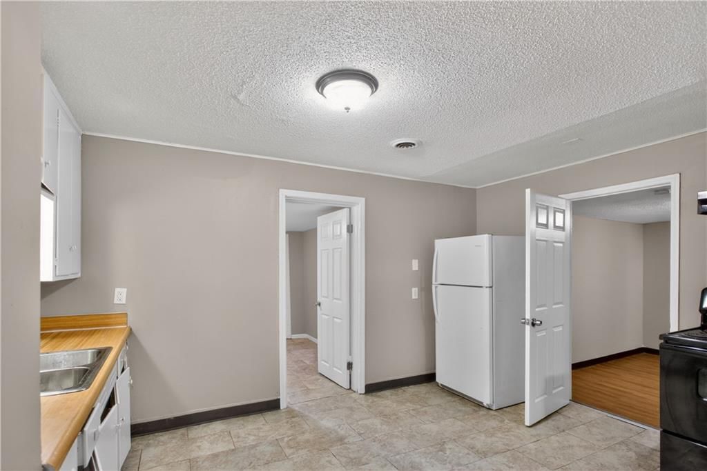 1650 N 44th Street — photo 16