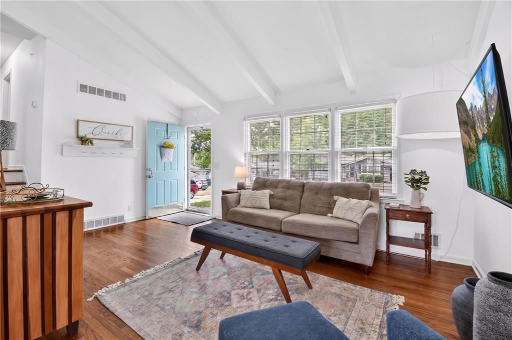 5015 N Kensington Avenue — photo 6