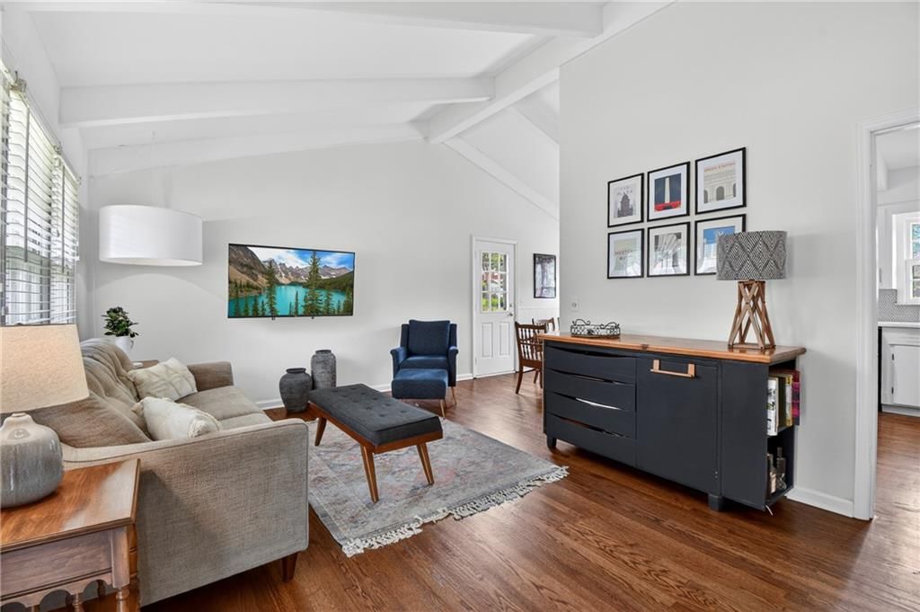 5015 N Kensington Avenue — photo 8