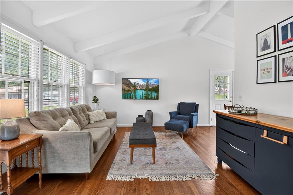 5015 N Kensington Avenue — photo 9