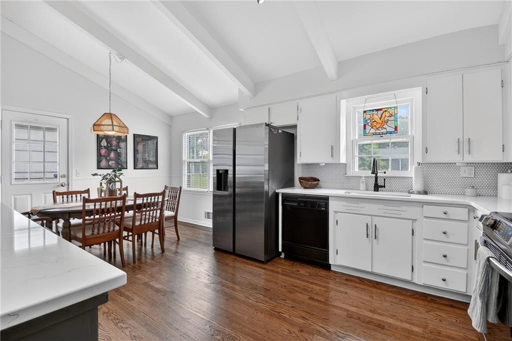 5015 N Kensington Avenue — photo 21