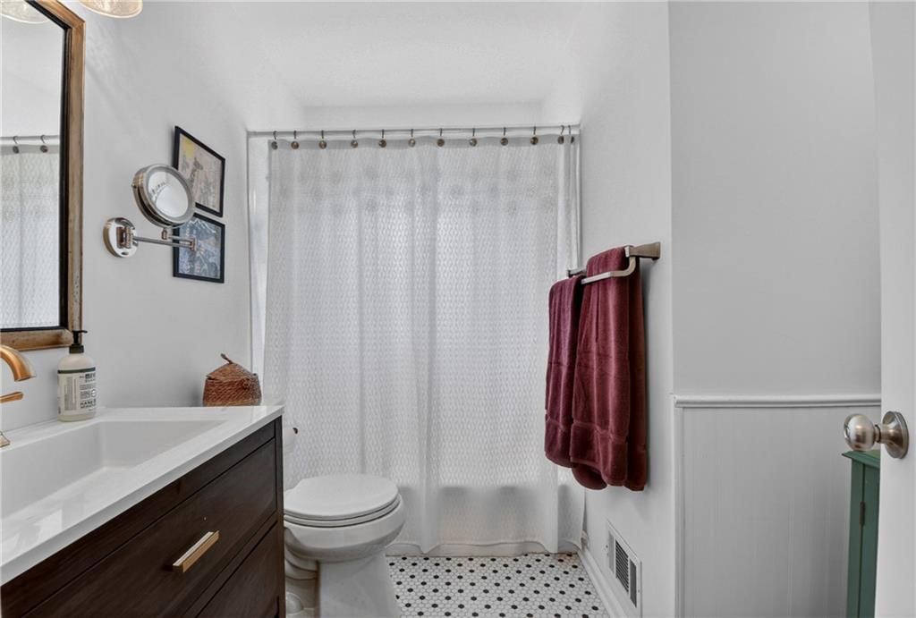 5015 N Kensington Avenue — photo 24