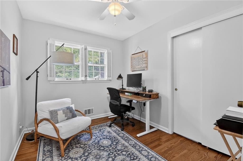 5015 N Kensington Avenue — photo 27