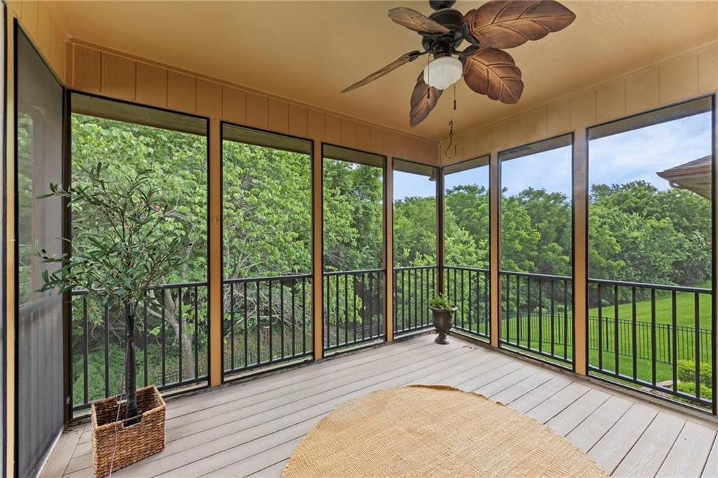 11708 DELAVAN Avenue — photo 24