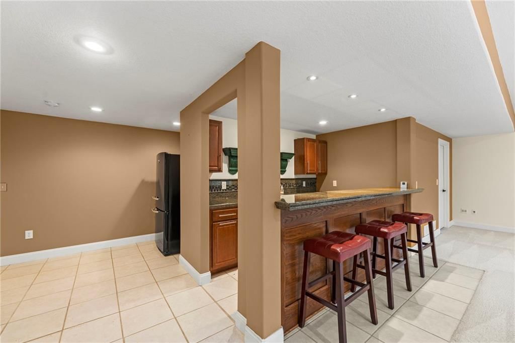 11708 DELAVAN Avenue — photo 41